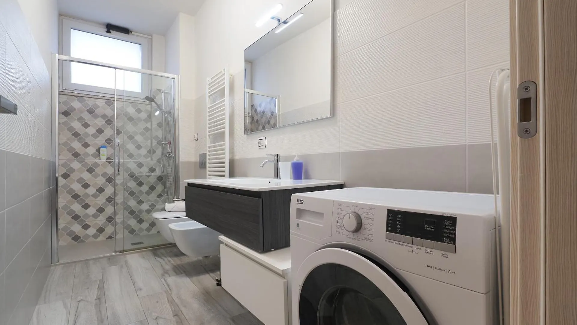 Apartament Primopiano - Boifava Mediolan 0*,